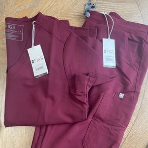 NWT Figs Scrub set Casma small top and Yola Small Burgundy